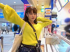 パイパンの系激カワ美少女との淫らな行為をハメ撮り！