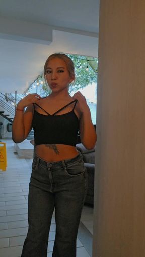 I feel like you're the type of man who likes to be a little in control  am I right?