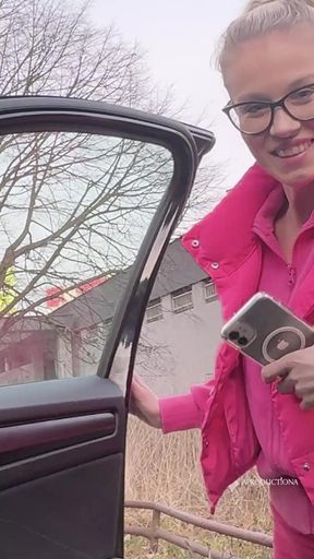 Nela Decker Squirts in my Car