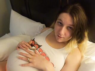I creampied my 9 months preggo wife after she told me that she gave a dude at Hooters a BJ in the Dudes's bathroom