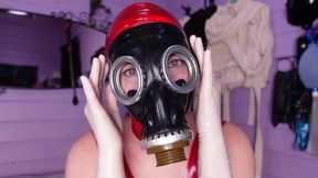 Latex GasMask hood 1st time try on