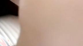 ”Young amateur gives facial to mature homo after blowing him”