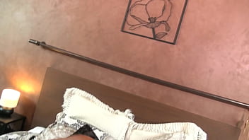 A Lyon, Amanda, 22ans, a un physique explosif !