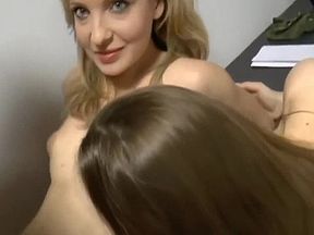 Amateur Cuckold - Er fickt ihre beste Freundin Sie schaut zu