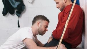 Men: Athlete's Ass Up, Plugged by Friend