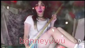 Bonneyuwu - pool. billar me masturbo con un palo de pool. garaje