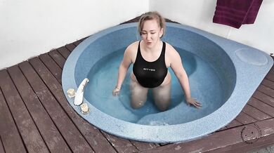Rotorua Spa Pool Fucking Wife Flashes Her Big Tits