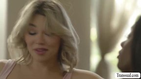 Ebony woman receives intimate pleasure from shemale