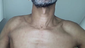 Pedreiro Magro e Dotado Fode Gordo At&eacute_ Gozar Na Boca Dele
