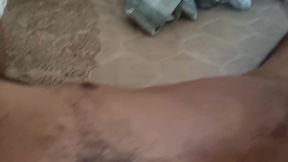 chupando o pau grosso do vizinho e logo o leite se fez derramado.