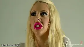 Blond Fucked By Super Heros Shemales - Honey Foxxx