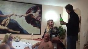 Mature libertines orgy - Geiler Paerchentausch - multiple Orgasmen!