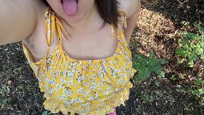 Hot chubby MILf showing her hairy pussy and masturbate in a deepth of the forest outdoor!