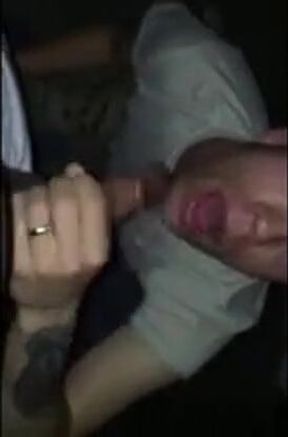 Big Black Cock Gives Facial to White Guy
