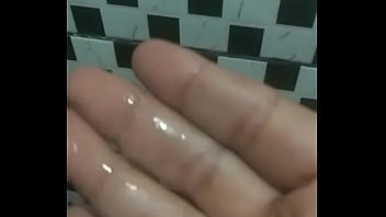 Estou molhada