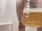 【ペットボトルに大量お漏らし】沢山出すイケメン社会人