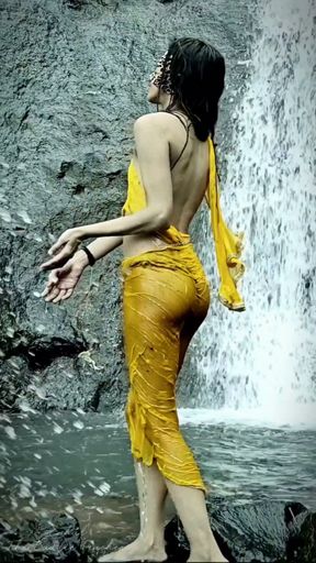 The Desi Girl From the Street Took off Her Saree and Eshal the Bad Teacher
