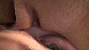 Feel the smell and taste of my wet pussy through this video ! - Amazing face sitting simulator