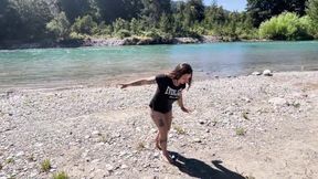 I Find Myself Strange in the Forest and I Fuck Her in Front