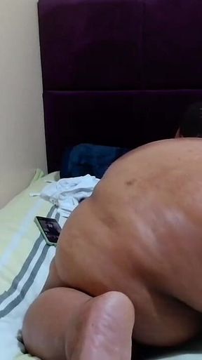 Mature SSBBW Pussy Play & Bed Fetish