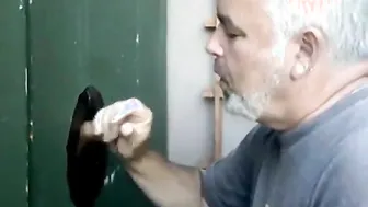 Amateur Daddy Sucks Stranger at Glory Hole and Swallows Cum