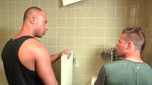 Taking A Look - Owen Michaels and Dustin Tyler anal bang