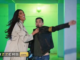 Parking Lot Of Jock Ava Koxxx Brazzers