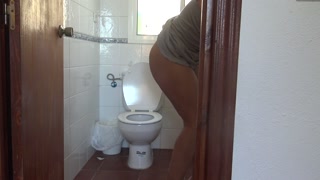 Kinky French Milf Pissing From Hairy Pussy