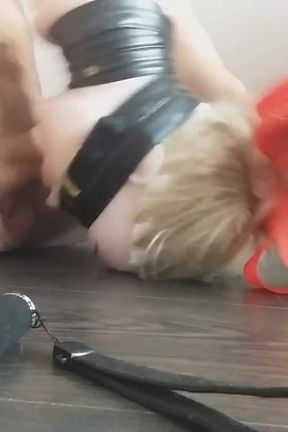 Throat orgasm into my blonde