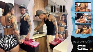 Salome Gil's Colombian MILF Pleasure with Plumber Danner Mendez