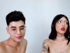 Femboy Gives heads to shemale cock