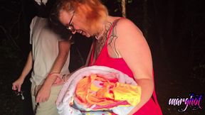 mari cocu me filme avec mon amant pour une baise dans les boisle chaperon ...