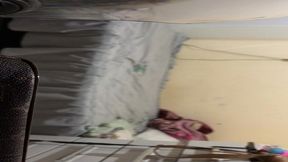 novinha esperou seu namorado ir trabalhar para dar para o seu amigo novinho escondido camera escondida