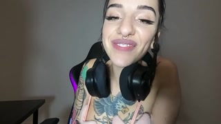 MY FIRST JOI IN SPANISH - WITH PRVEGA. "Now put it all in my little mouth"