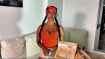 Minha empregada n&atilde_o limpou a casa direito , ent&atilde_o coloquei ela pra engasgar na pica