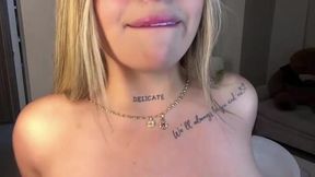 Busty Mia White pink gun solo