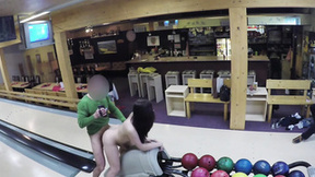”Cuckold allows guy please his adorable Girlfriend right in bowling club”