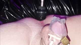 Sissyboy gets screwed with a BIG BLACK COCK and has to guzzle her pee