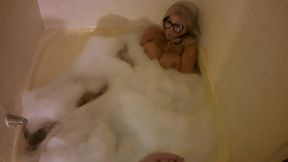 Katie Foxy in a Soapy Bubble Bath Enjoying Doggy Style with a Cumshot Finish