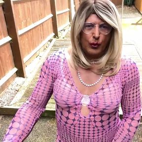 Amateur Crossdresser Kellycd2022 Sexy MILF in Pink Dress and White Pantyhose