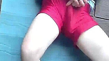 The loser of an amateur wrestling match has to submit to piss desperation, hands tied up (huge load of pee)