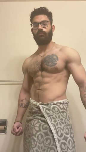 Hairy daddy shows off thick uncut cock in a solo workout session
