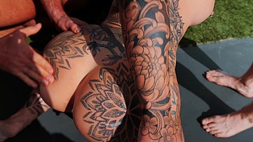 TWO SPIDERMAN VS. TATTOOED BABE MANDI CAT