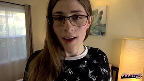 Transgirl Scarlett Rose cums for you