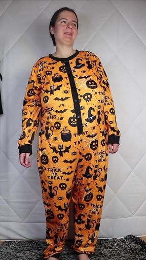 My new halloween pyjama from Shein 2