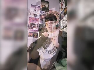 alternative cutie gets so slutty over her own soles