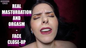 REAL MASTURBATION AND ORGASM - FACE CLOSE-UP