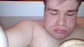 Artem Soset Sam Sebe Drochit Nogami Lizhet Nogi V Vannoi Self Suck Autofellatio Self Footjob