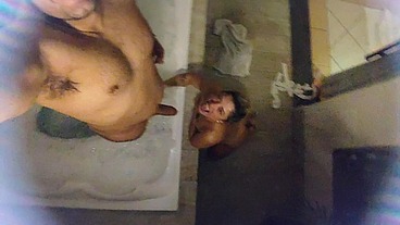 YURI GAÚCHO - Sexo na banheira com dotadão