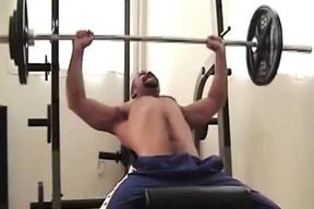 shaggy Gay-for-pay fellow gets Serviced